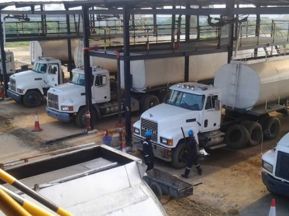 Crude loading gantry & haulage